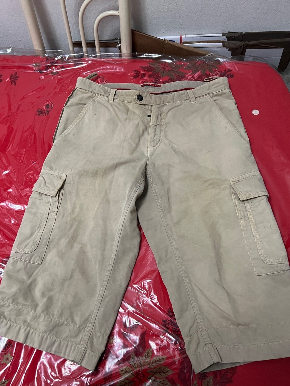 Prada Men’s  Vintage Beige Cargo Shorts Sz 34 EUC - Picture 9 of 10